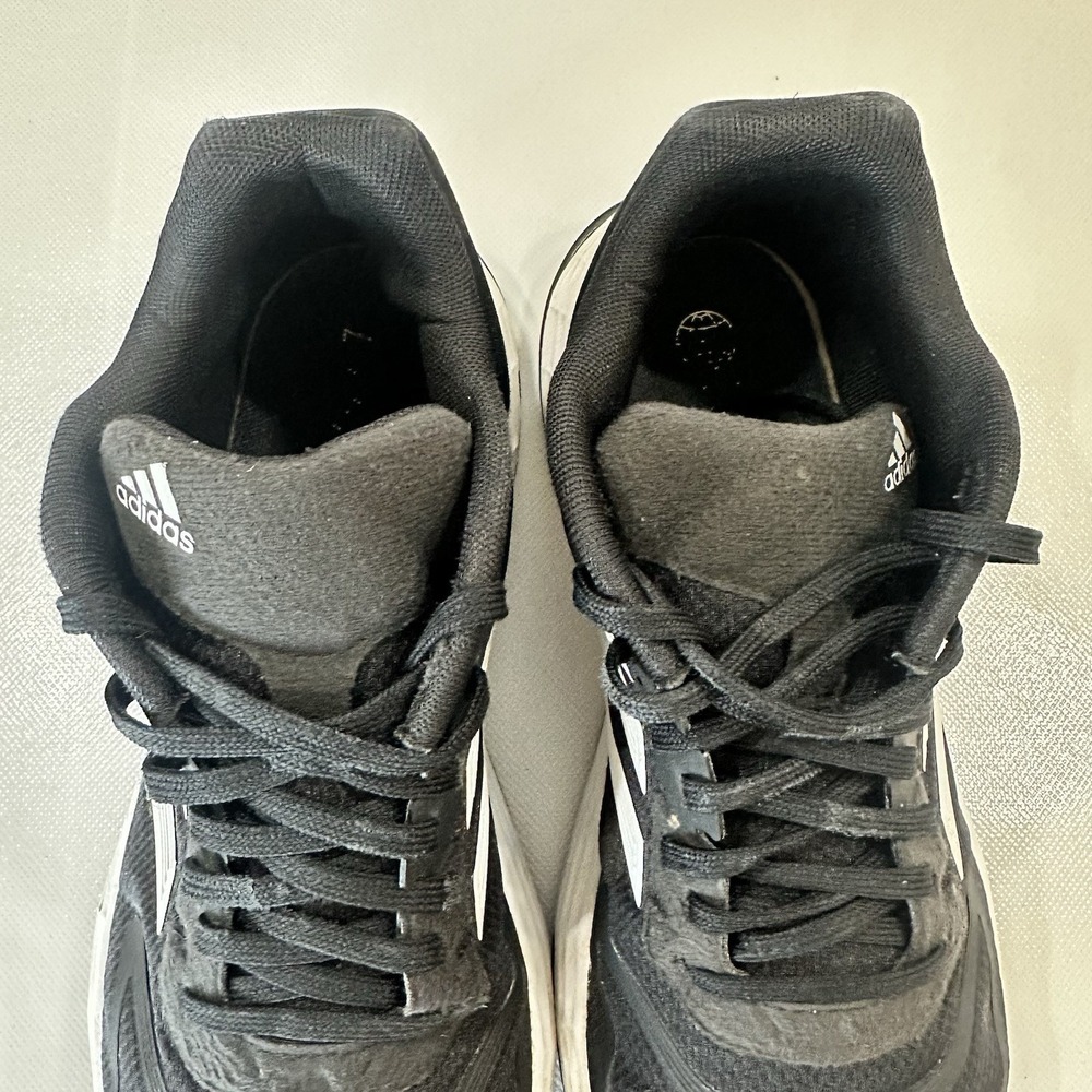 Adidas Boys Size 6 Shoes Black / White - Picture 4 of 9